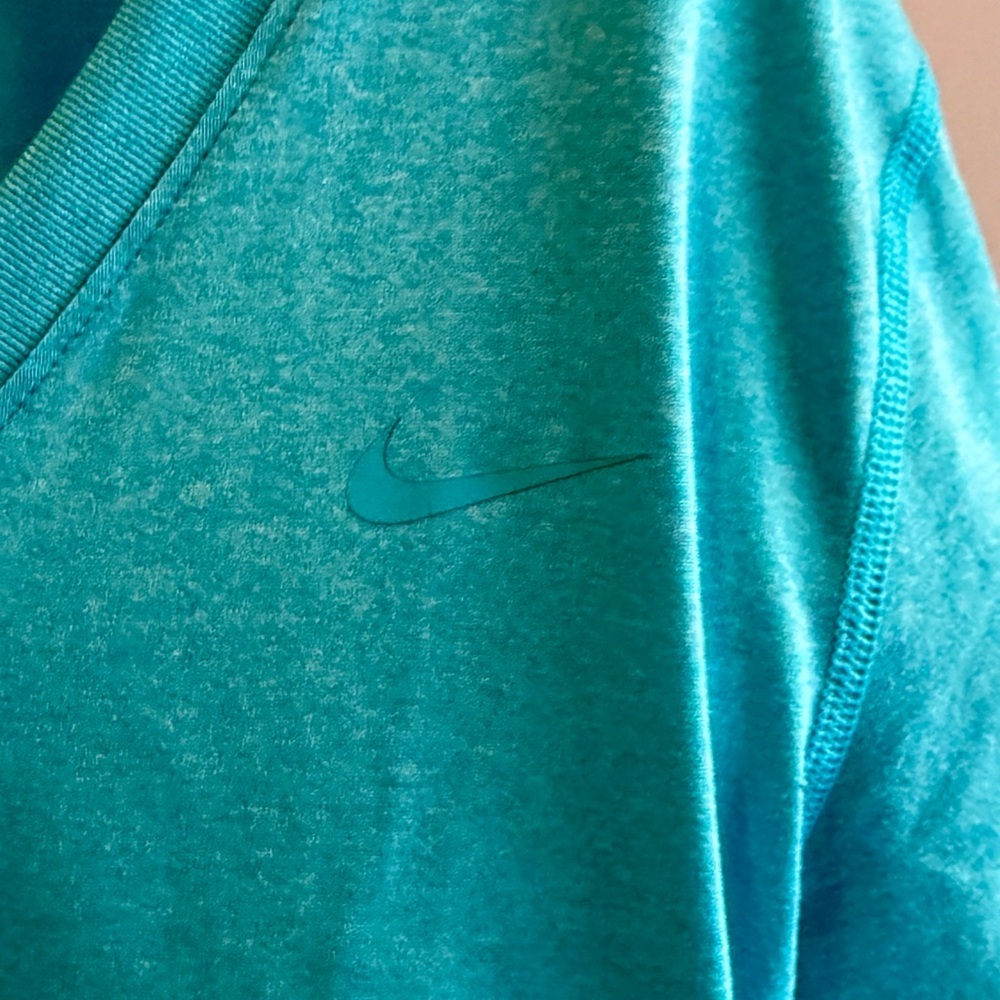 Nike Women's Aqua Long Sleeve Tee - Picture 6 of 7